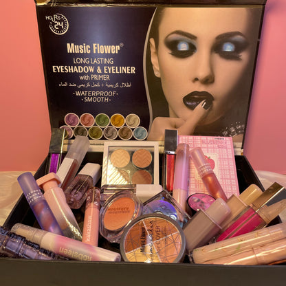Bunnybeauty Mix Lip Gloss & mini eyeshadow（Picking by yourself or Randomly)